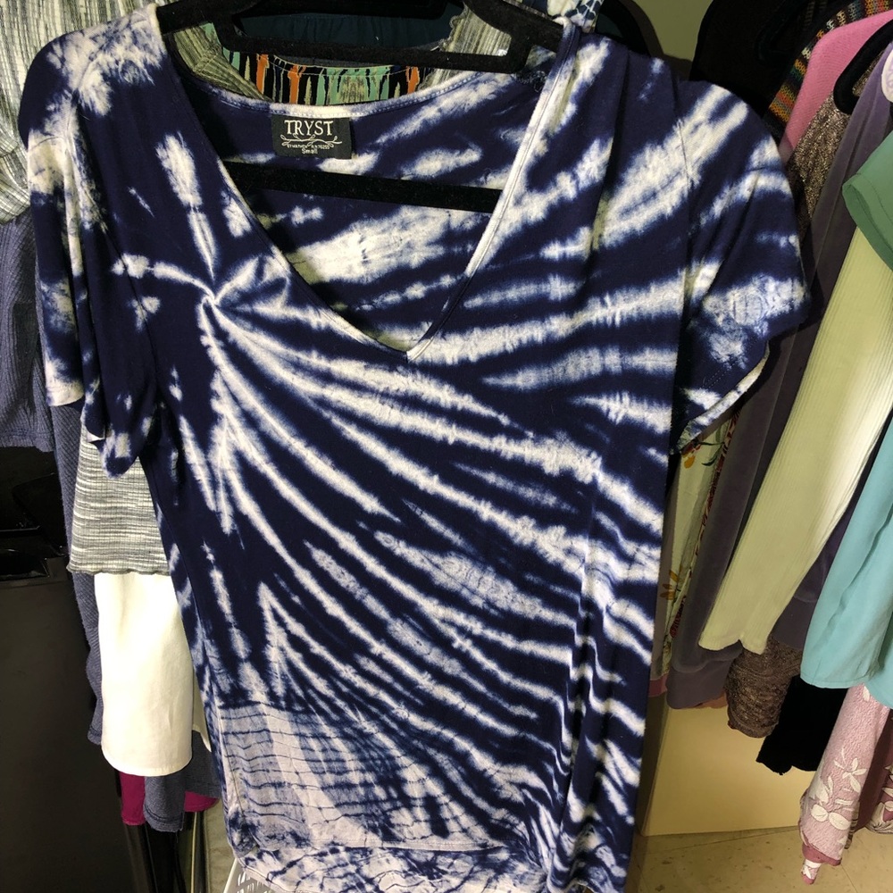 tie dye t-shirt